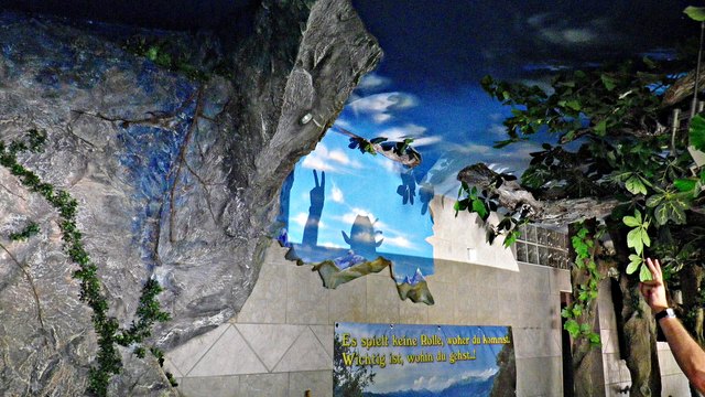 ein Sanitärraum vom Samuel mitgestaltet