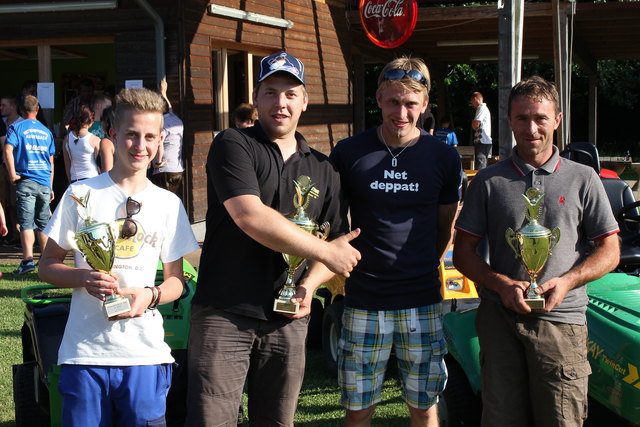 Gernot Neubauer, Stefan Hütter, Organisator Joachim Liebmann und Martin Leber (v.l.) bei der Siegerehrung. | Foto: Harb