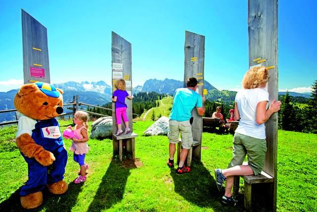 Entdecken Sie auf 1.450 Meter das weitläufige Almengebiet mit Kinder-Lernstationen, Ameisenexpress, Almwasserl und vieles mehr. | Foto: Bergbahnen Russbach