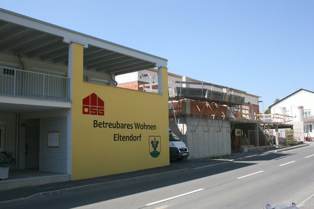 Der erste Teil der Wohnanlage ist fertig, der zweite soll gegen Jahresende bezugsfertig sein.