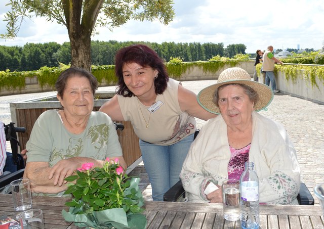 Plöchl Christine, Heimhelferin Stöhr Ingrid, Luegmayer Ernestine | Foto: Agnesheim