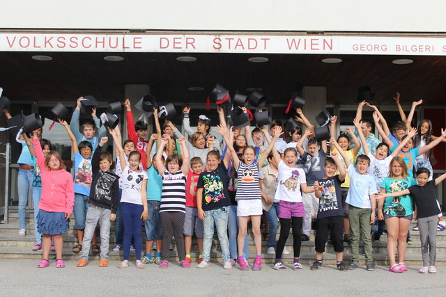 Die Viertklässler der Wiener Volksschulen starten in die letzten Ferien vor dem Schulwechsel.