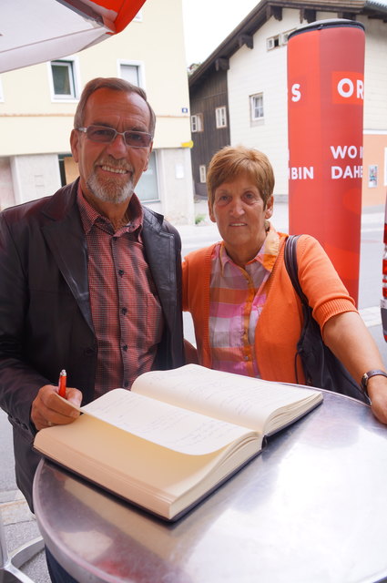 Die beiden Bischofshofener Maria und Alois Prommegger sind Gemeindetag-Fans und extra nach Mühlbach gefahren, um dabei zu sein.