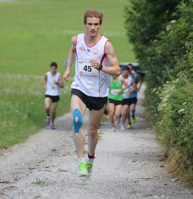 Simon Lechleitner ließ beim Berglauf in Itter nichts anbrennen. | Foto: Foto: Habison