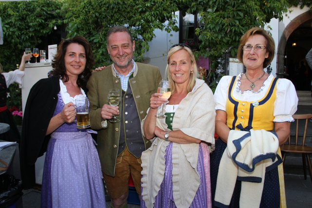 Das Dorffest St. Gilgen genossen Gabi Kloiber, Sylvia Rieger, Franzi und Erni Kloiber.