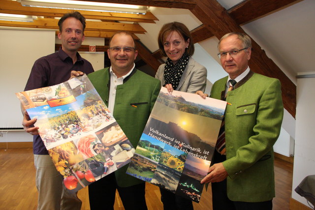 Vorfreude: Christian Krotscheck, Anton Gangl, Beatrix Lenz und Josef Ober (v.l.) sind gespannt auf die Einreichungen.
