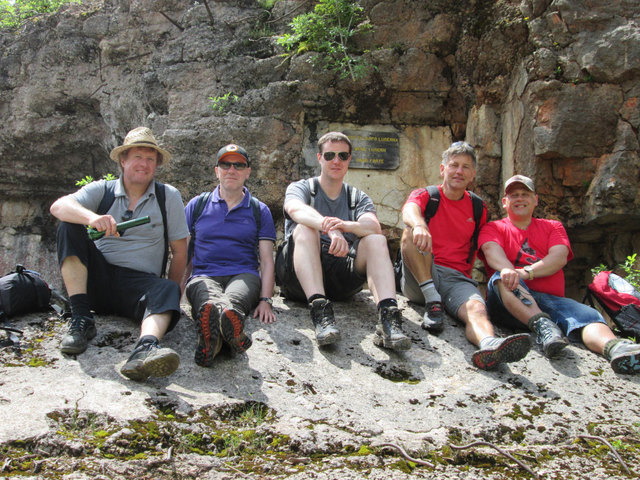 Geschichtsinteressiert: Alexander Staudinger, Ernst Gold, Michael Saller Michael, Helmut Lenz und Andreas Sapciyan.