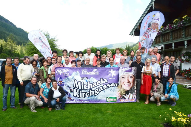 Obwohl die Weltmeisterin beim Fanclubtreffen war, wurden die Dienersdorfer zu Kirchgasser Fans. | Foto: KK
