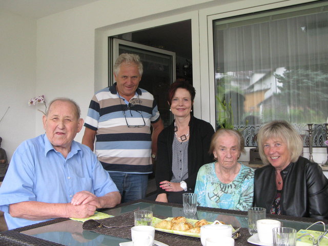 Aloisia Furtmüller feierte ihren 85. Geburtstag. Bürgermeisterin Elisabeth Höfler gratulierte ebenfalls.