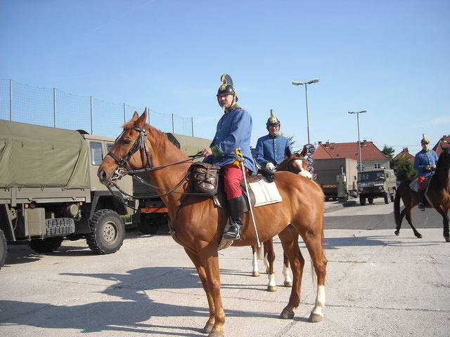 k.u.k. Dragonerregiment Nr.4 beim Friedensritt von Enns über Amstetten nach Schloß Artstetten