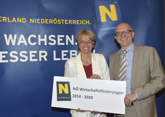 Wirtschaftslandesrätin Dr. Petra Bohuslav, Gruppenleiter Mag. Georg Bartmann