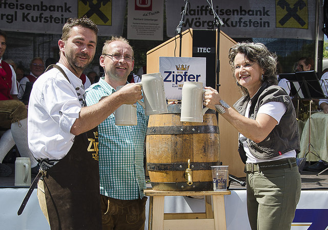 Gute Stimmung erwartet die Besucher beim Stadtfest. Eintritt 5 Euro, Kinder bis 12 Jahre frei. | Foto: Mallaun