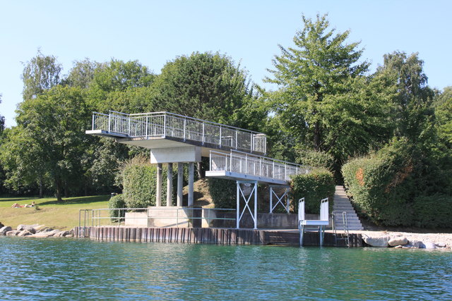 Der Sprungturm wurde 2013 generalsaniert.