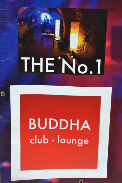 Die Familie Schaumburg Lippe betreibt in der Salzburger Altstadt das Szenelokal ,,Buddha Lounge".