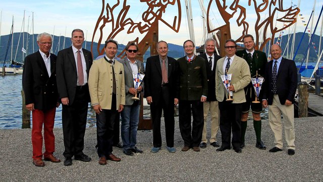 Hubert Raudaschl, Walter Kastinger, Manfred Haimbuchner, Manfred Schönleitner, Christian Ludwig Attersee, Christoph Leitl, Kurt L. Müller, Robert Krapfenbauer, Hans-Jörg Kirschweger und Michael Farthofer.