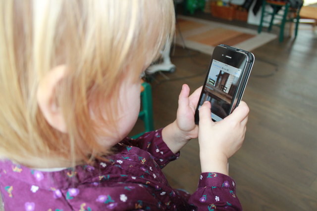 Vor allem Kinder und Jugendliche sollen durch die Nachricht verängstigt werden. | Foto: Simone Jäger