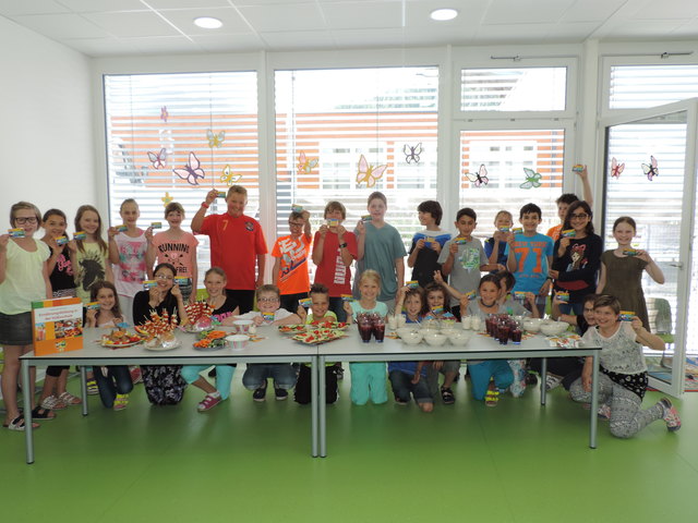 Abschlussprüfung für den Ernährungsführerschein: Die SchülerInnen der VS Prutz setzen auf gesunde Ernährung. | Foto: VS Prutz