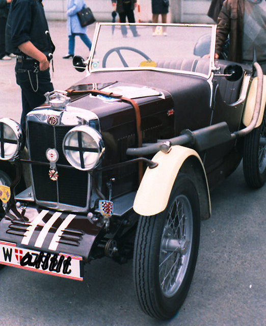 MG