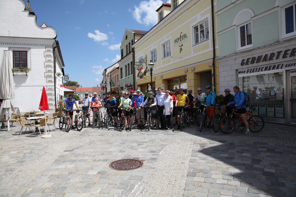Startschuss Fur Den Grenzuberschreitenden Radweg Eiserner Vorhang