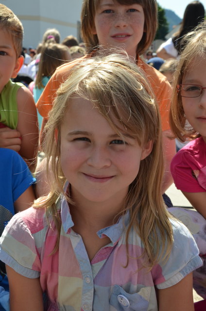 Victoria (8): "In den Ferien werde ich viel spielen gehen und reiten werde ich auch! Im Zeugnis habe ich ein paar Dreier und einige Zweier."