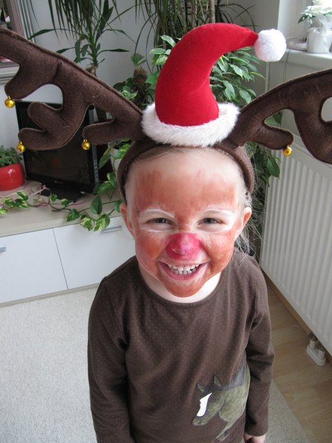 Rentier Rudolf sieht nur halb so gut aus - Mia!