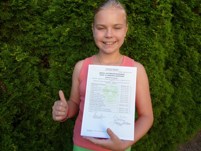Nina Warum, 4. Klasse VS Finkenstein, 4 Jahre alles Einser
