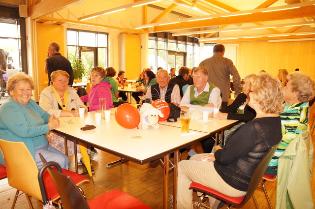 Lustige Runde Göminger Senioren.