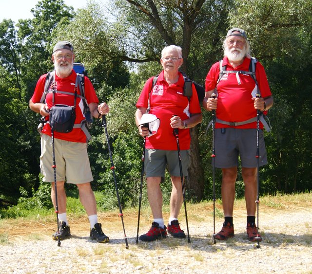 Von Brünn bis Carnuntum wurden Helmut Kapeller (l.) und Walter Kutscher (r.) vom Attnanger Helmut Bögl begleitet. | Foto: privat