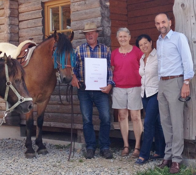 Felix und Hermine Kern mit Gabriele Lackner-Strauss und Dietmar Wolfsegger (vl.l).