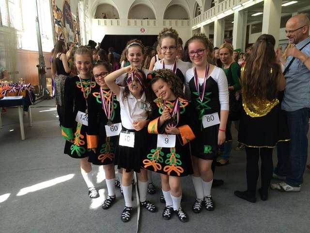 Bei einem Wettkampf in Prag haben unsere Tänzerinnen tolle Leistungen erbracht.