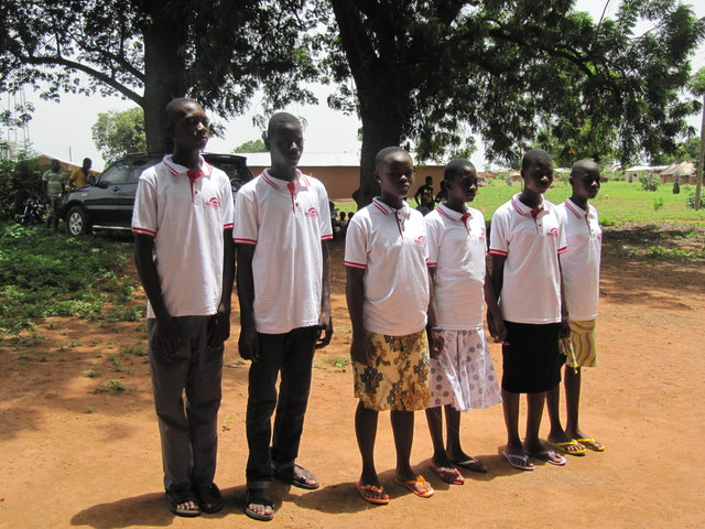 Botschafter des Braveaurora-Projekts "YAP": David, Ikasha, Mariam, Rahi, Rita und Nura. | Foto: Braveaurora