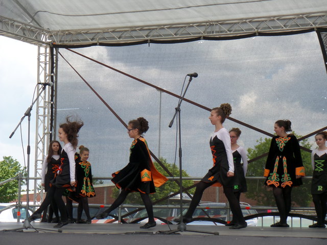 Unser Auftritt beim Folklore Fest des Möbel Ludwigs.