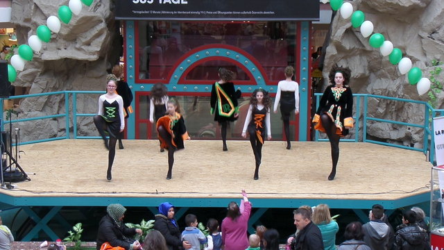 St. Patrick´s Day Auftritt in der Lugner City.