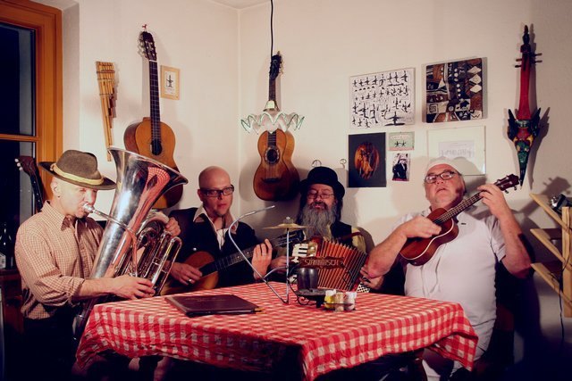 Die Gruppe "Stammtisch" wird beim Freibrauer-Frühschoppen für gute Stimmung sorgen. | Foto: Foto: Andreas Böcksteiner