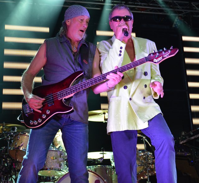Sänger Ian Gillan und Bassist Roger Glover rockten den Fischergries.