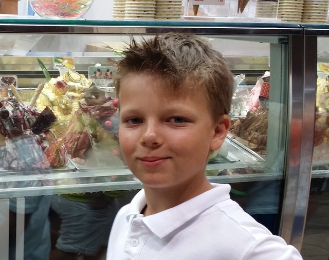 Nico Frank Kleinat, VS Ettendorf, 3. Klasse