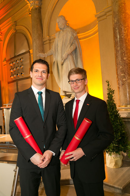Der Informatiker Markus Steinberger und der Biomechaniker Michael Unterberger promovierten "sub auspiciis praesidentis" an der TU Graz. | Foto: TU Graz/Frankl
