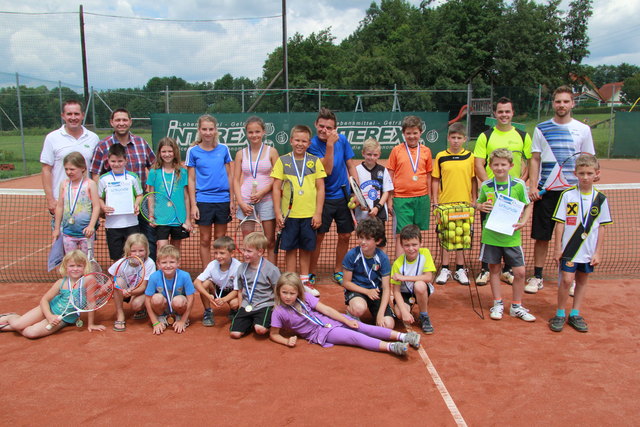 24 Jugendliche waren beim Tenniscamp des TV Dienersdorf dabei. | Foto: KK