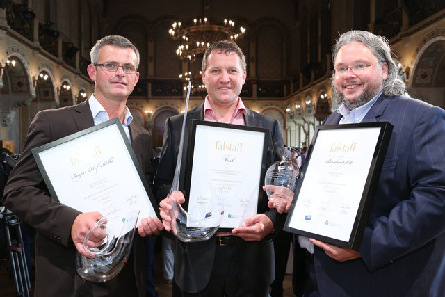 Die Preisträger beim "Grüner Veltliner Grand Prix": Johannes Kölbl (2. Platz), Franz Türk (1. Platz) und Bernhard Ott (3. Platz) | Foto: Foto: privat