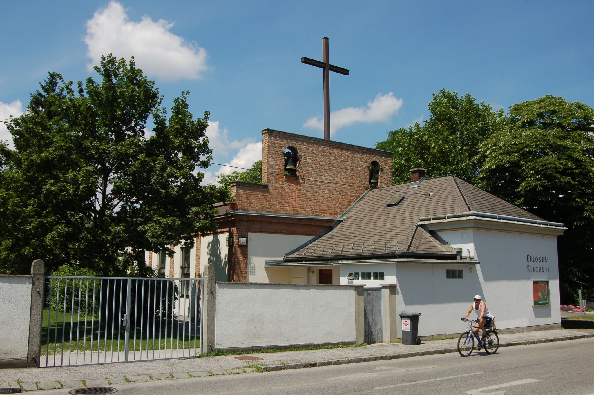 Pfarrzentrum für Wiener Neustädter Erlöserkirche Wiener Neustadt