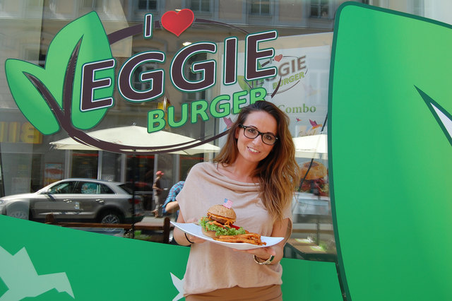 Geschäftsführerin Eva Maria Knauser ist selbst Veganerin.