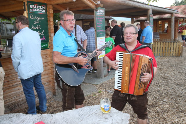 Schwungvolles Rassacher Duo