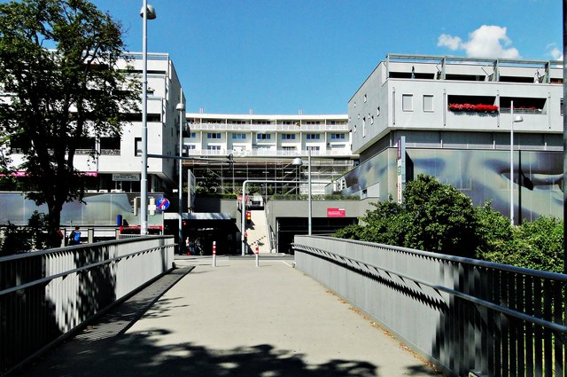 Brauereisteg über den Liesingbach