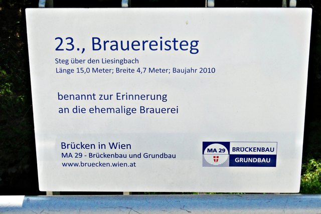 Brauereisteg über den Liesingbach