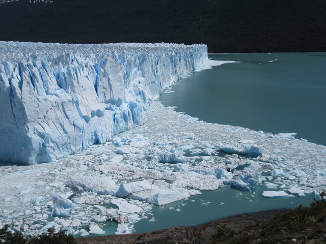 Von hier aus treiben die Eisgebilde in den Lago Argentino und schmelzen dahin!