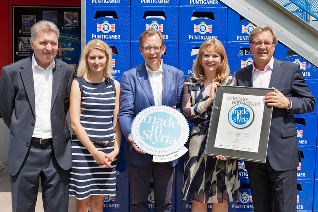 v.l.n.r.: Gerald Zanker (2. Braumeister Brauerei Puntigam), Sabine Friedrch (IWK Institut für wirtschaftliche Kreativität), Christian Buchmann (Wirtschaftslandesrat), Marion Weinberger (Brand Manager bei der Brau Union Österreich AG) und Gerald Paunger (Verkaufsdirektor Region Süd bei der Brau Union Österreich AG).