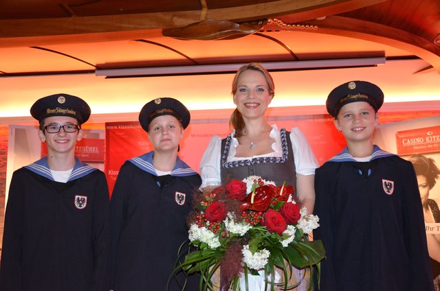 Wiener Sängerknaben mit Elina