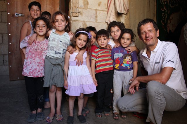 Christoph Schweifer, Generalsekretär der Auslandshilfe der Caritas Österreich, hat im Libanon syrische Flüchtlinge besucht. | Foto: Caritas