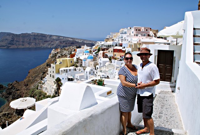 sonnige Grüße aus Santorini !!