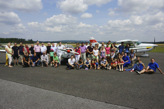 Rundflüge über das Waldviertel, die die Fliegergruppe Dobersberg zur Verfügung stellte, waren eine große Attraktion.